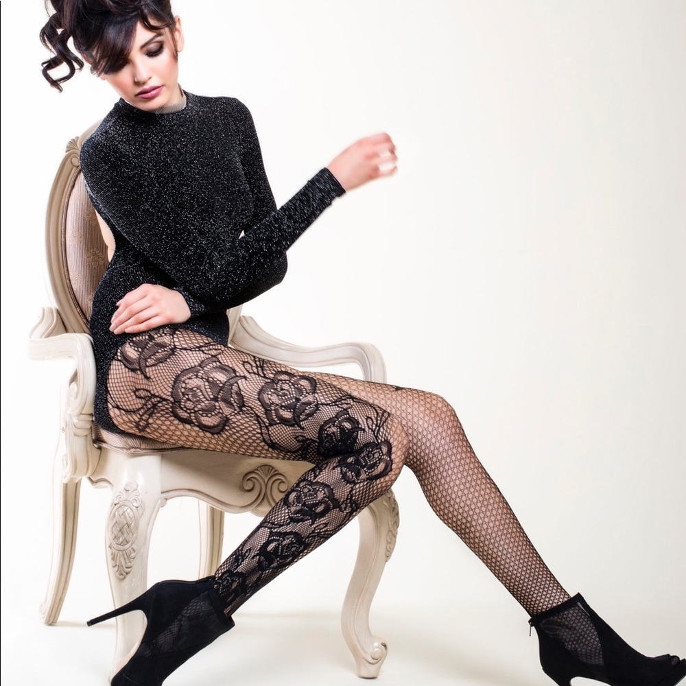 Lace design Fishnet pantyhose